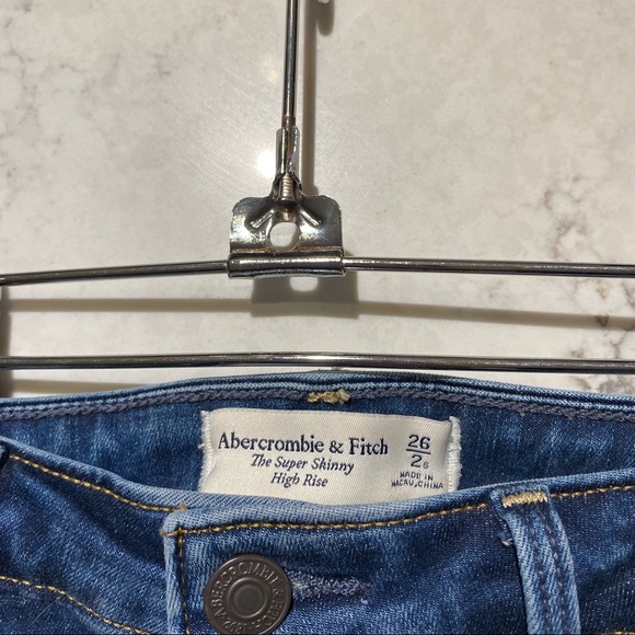 Super skinny high rise distressed jeans - Picture 3 of 3